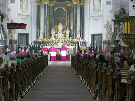 Abschlussvesper der Bischofskonferenz mit Spendung des Bonifatiussegens (Foto: Karl-Franz Thiede)